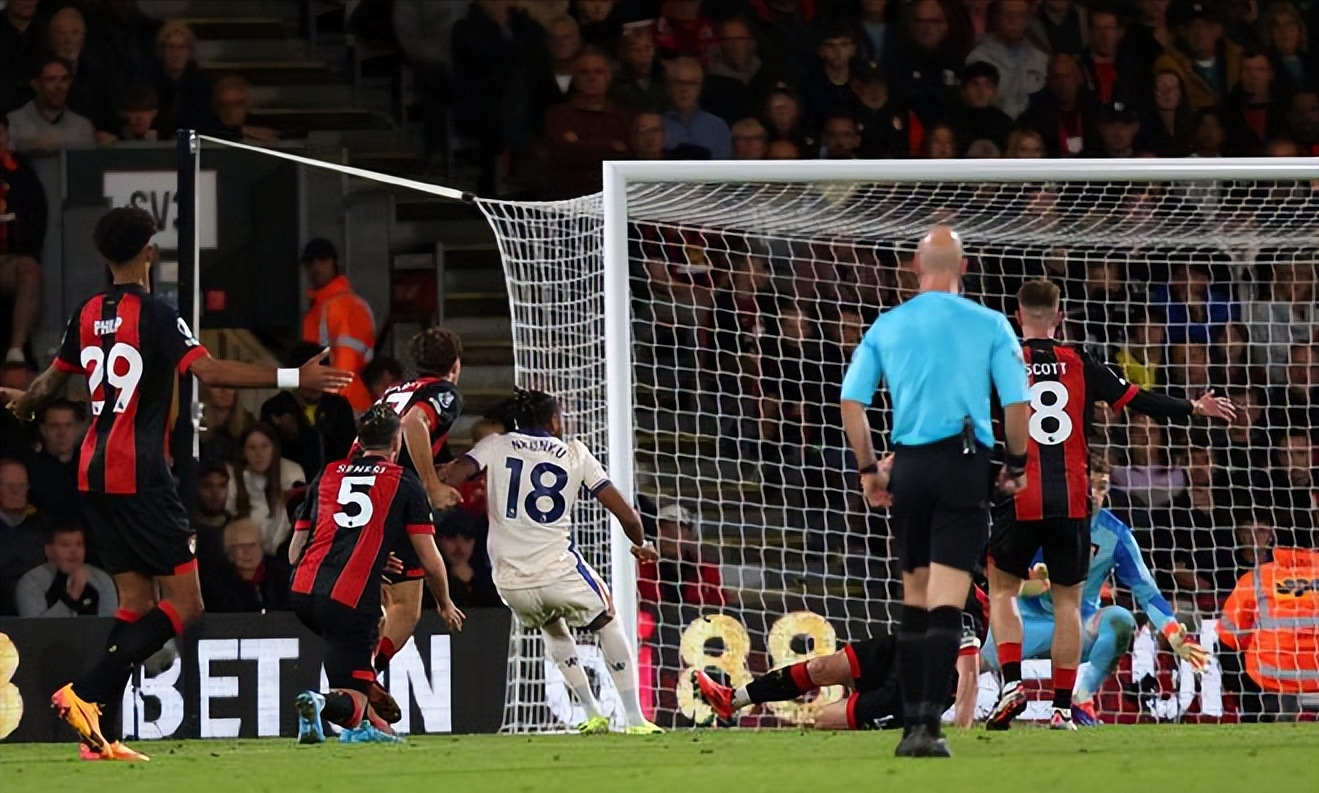 开云官方平台-关于切尔西带队取胜！，哈兰德重要时刻最后时刻胜出观众掌声雷动的信息