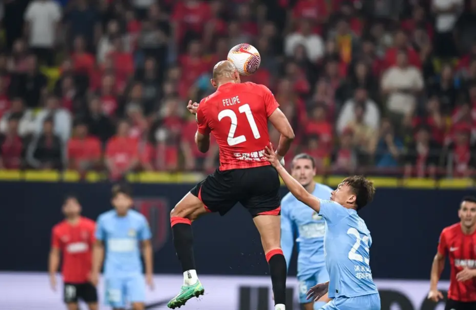 开云体育-转会期欧超杯焦点战，成都蓉城主帅复盘，底气十足，控场能力受关注的简单介绍